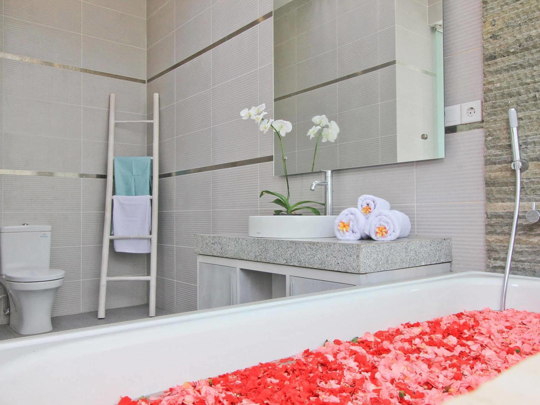 Nikaya Villas Kuta Lombok Εξωτερικό φωτογραφία
